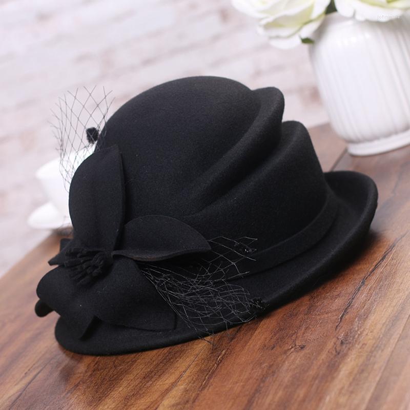 Berets Winter Hat For Women 1920s Gatsby Style Flower Warm Wool Cap Lady Party Hats Cloche Bonnet Femme Asymmetric FedorasBerets, Black
Berets Winter Hat For Women 1920s Gatsby Style Flower Warm Wool Cap Lady Party Hats Cloche Bonnet Femme Asymmetric FedorasBerets, Black
