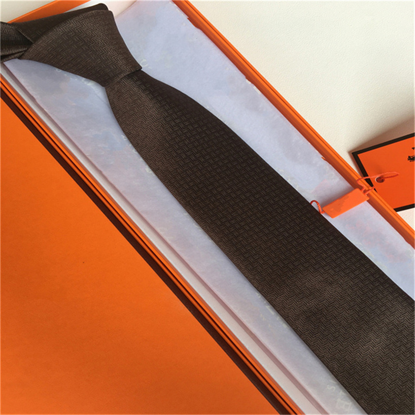 Business Neck Tie 100% Silk brand Men Ties Classic Woven Handmade Necktie for Men Wedding Casual Suit Neckties 668
Business Neck Tie 100% Silk brand Men Ties Classic Woven Handmade Necktie for Men Wedding Casual Suit Neckties 668