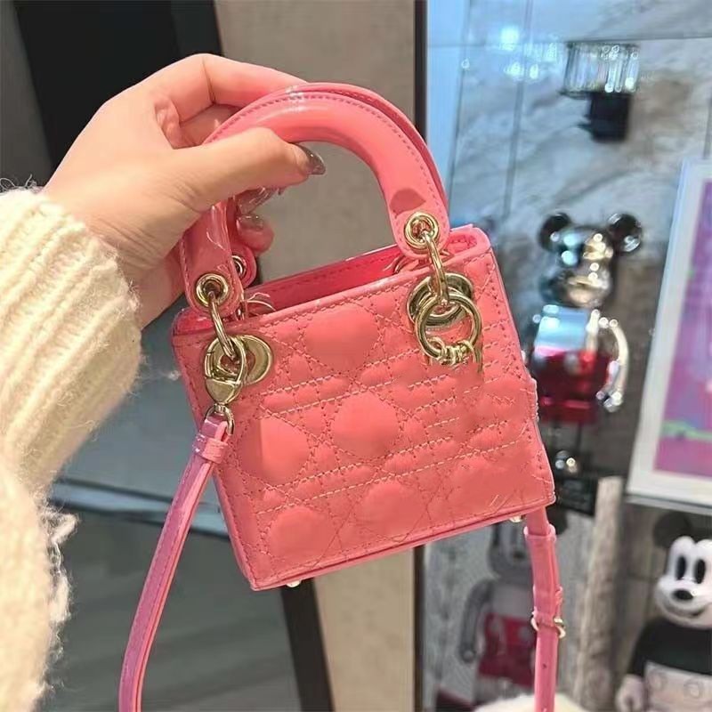 Mini Handbag Designer Lady Bag Crossbody Shoulder Bags Classic Women Totes Gold Hardware Leather Square Quilted My abc Lite Cannage Cute, Light yellow love
Mini Handbag Designer Lady Bag Crossbody Shoulder Bags Classic Women Totes Gold Hardware Leather Square Quilted My abc Lite Cannage Cute, Light yellow love