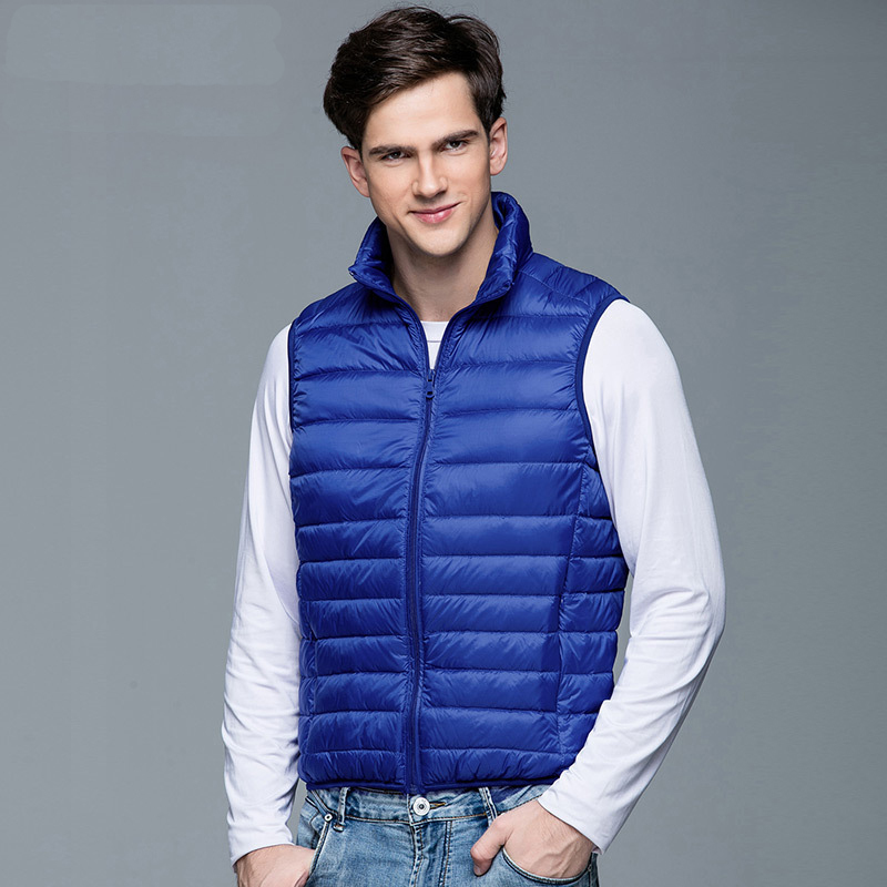 Men's Down Parkas Men's Winter Coat 90% White Duck Down Puffer Vest Portable Ultra Light Sleeveless Jacket Portable Waistcoat for Men 220916