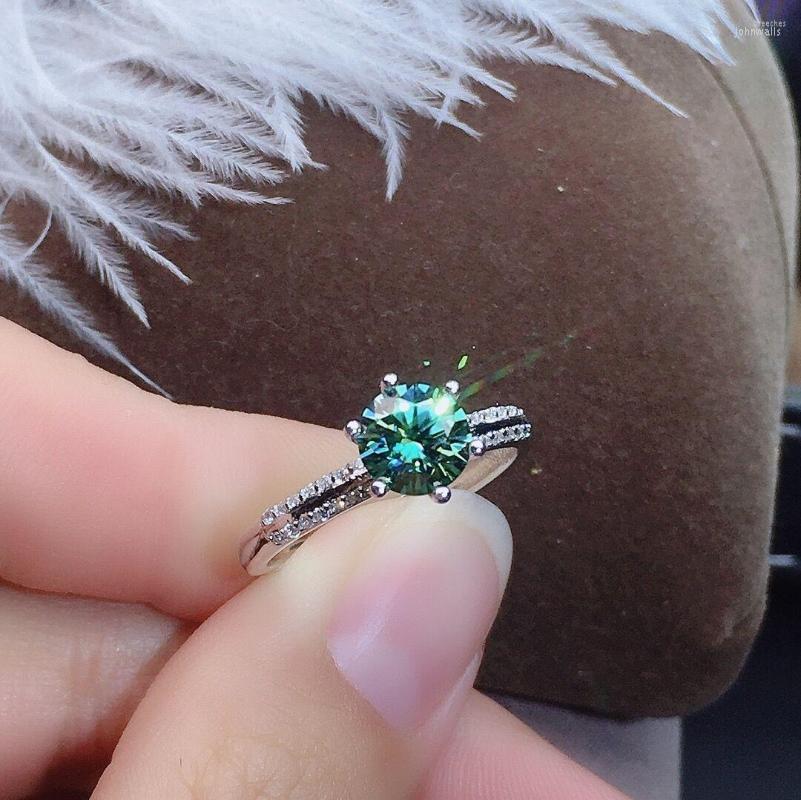 Cluster Rings S925 Sterling Silver Blue Green Mosan Diamond Ring 1.0ctD Color VVS1 Level Clarity Hip Hop Trend Jewelry Fashion Classic
Cluster Rings S925 Sterling Silver Blue Green Mosan Diamond Ring 1.0ctD Color VVS1 Level Clarity Hip Hop Trend Jewelry Fashion Classic