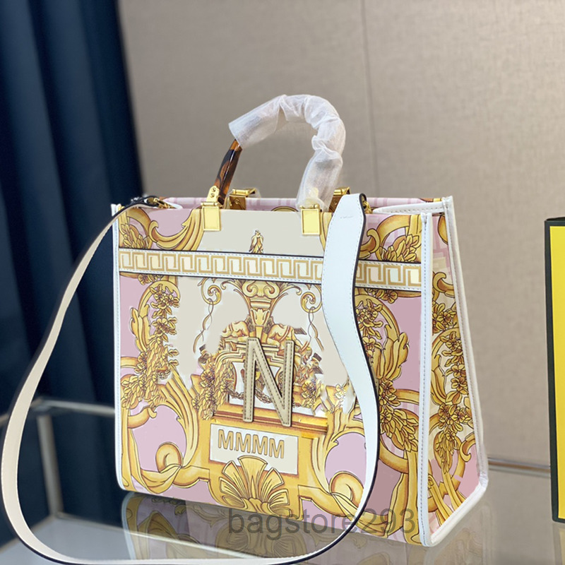 Fahsion Tote Bag Women Handbag Sunshine Totes Shoulder Bags Womens Designer F Bag Luxury Handbags Cross Body Purses Backpack Fendace 2022
Fahsion Tote Bag Women Handbag Sunshine Totes Shoulder Bags Womens Designer F Bag Luxury Handbags Cross Body Purses Backpack Fendace 2022