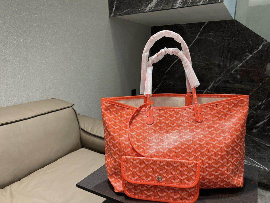 DesignerTote Bag Shoulder crossbody bags Luxurious Leather Mini PM Women Handbag Totes Goya orange Goyar Handbags cross body Shopping, Red
DesignerTote Bag Shoulder crossbody bags Luxurious Leather Mini PM Women Handbag Totes Goya orange Goyar Handbags cross body Shopping, Red