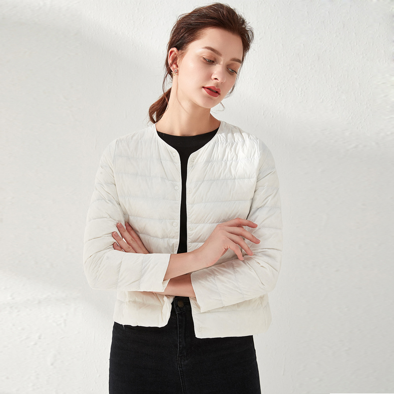 Women's Down Parkas Woman Ultra Light Down Jacket Portable Parka Matt Fabric Casual 90% Duck Down Coat Warm Parka Lightweight Jacket Good Quality