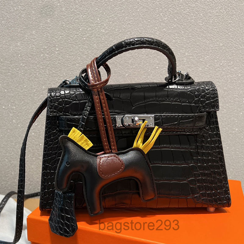 Women Handbag Tote Bag Crossbody Shoulder Bags Genuine Leather Crocodile Pattern Removable Strap Silver Hardware High Quality Plain Wallets
Women Handbag Tote Bag Crossbody Shoulder Bags Genuine Leather Crocodile Pattern Removable Strap Silver Hardware High Quality Plain Wallets