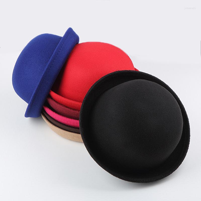 Berets Women's Fedoras Hats Fall Winter Fashion Bowler Hat Vintage Wool Felt Cap Not Deformed Caps Women Warm HatsBerets
Berets Women's Fedoras Hats Fall Winter Fashion Bowler Hat Vintage Wool Felt Cap Not Deformed Caps Women Warm HatsBerets