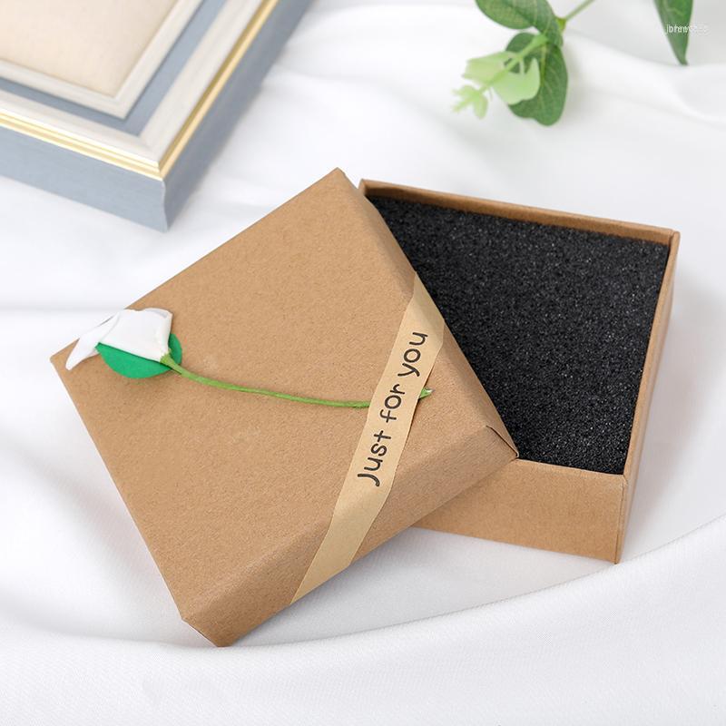 Jewelry Pouches Exquisite Yellow Paper Gift Box With Sponge Inside Rectangle For Necklace & Bracelet Anklet Fashion Wholesale
Jewelry Pouches Exquisite Yellow Paper Gift Box With Sponge Inside Rectangle For Necklace & Bracelet Anklet Fashion Wholesale