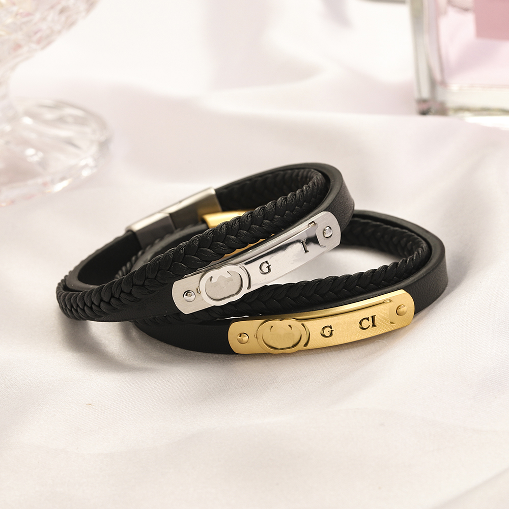 Designers Bracelets Women Leather Bangle Luxury Designer Gold Silver Letter Wispy Bracelet Jewelry Plated Stainless steel Love Gift Bangles Mens
Designers Bracelets Women Leather Bangle Luxury Designer Gold Silver Letter Wispy Bracelet Jewelry Plated Stainless steel Love Gift Bangles Mens