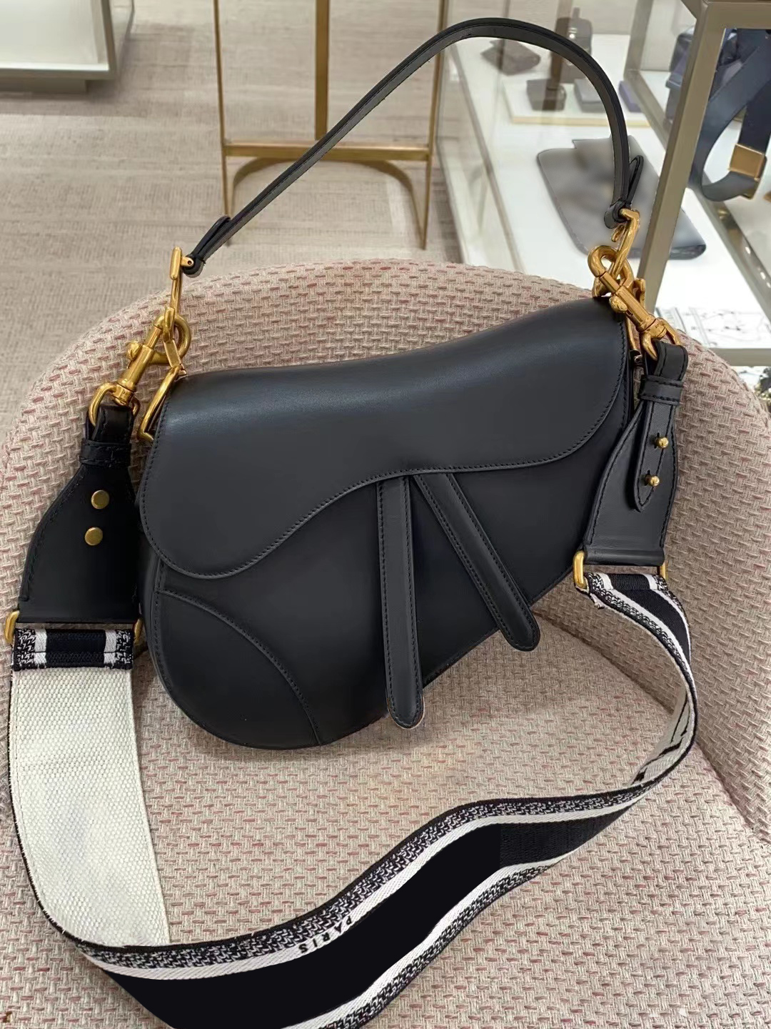 Luxury Designer embroidery 7A quality men saddles bag women's travel tote cross Body real Leather hobo clutch Shoulder Bags Purse original wallets classic Handbags, Green gold chain
Luxury Designer embroidery 7A quality men saddles bag women's travel tote cross Body real Leather hobo clutch Shoulder Bags Purse original wallets classic Handbags, Green gold chain