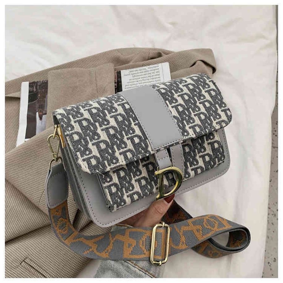 59% Off Shoulder Bags on sell Texture French one women's net red letter messenger small square, Black
59% Off Shoulder Bags on sell Texture French one women's net red letter messenger small square, Black
