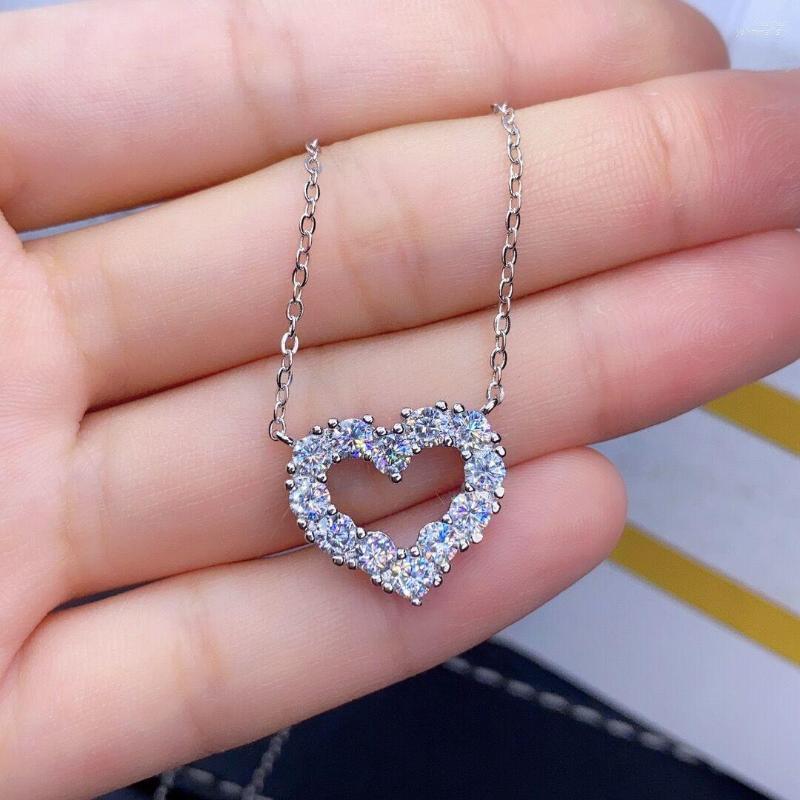 Lockets Mosan Diamond Pendant Necklace Heart D Color VVS1 Class Clarity Eight Arrows Cutting Women's Jewelry S925 Luxury
Lockets Mosan Diamond Pendant Necklace Heart D Color VVS1 Class Clarity Eight Arrows Cutting Women's Jewelry S925 Luxury