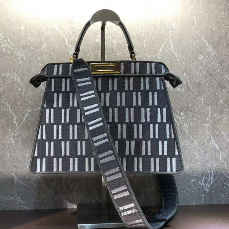 Medium Handbag Tote Bag Women Crossbody Bags Removable Strap Square Rotary Lock Printed Letter Embroidery Interior Compartment Pocket Iseeu Handbags Purse 2022
Medium Handbag Tote Bag Women Crossbody Bags Removable Strap Square Rotary Lock Printed Letter Embroidery Interior Compartment Pocket Iseeu Handbags Purse 2022