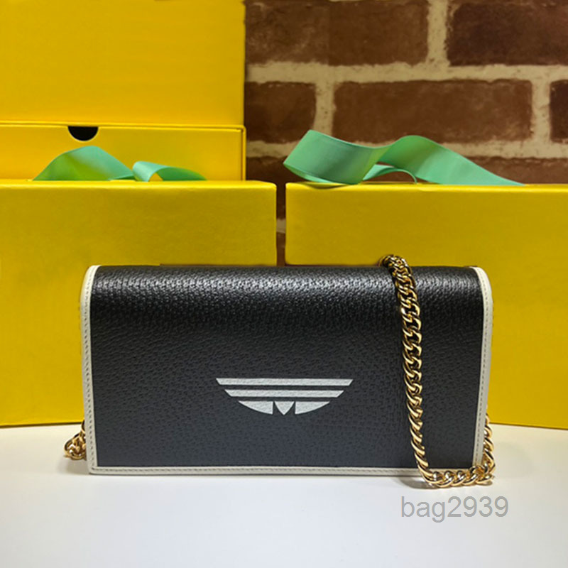 Evening Bags Bags Chain Crossbody Co-Branded Flap Handbags Purse Genuine Leather Fashion Letters Inside Credit Card Holder Top Quality Women
Evening Bags Bags Chain Crossbody Co-Branded Flap Handbags Purse Genuine Leather Fashion Letters Inside Credit Card Holder Top Quality Women