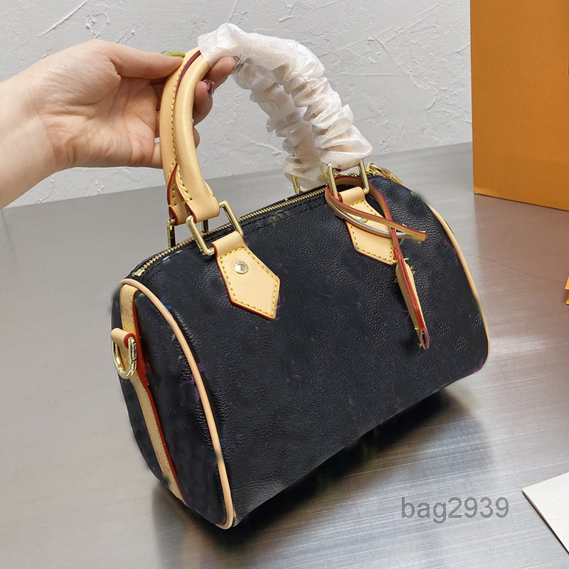 Evening Bags Pillow Women Bag Handbags Large Tote Bags Shouler Bag Black And White Tricolor Color Letters High-Capacity Detachable Long Sho, 20cm
Evening Bags Pillow Women Bag Handbags Large Tote Bags Shouler Bag Black And White Tricolor Color Letters High-Capacity Detachable Long Sho, 20cm