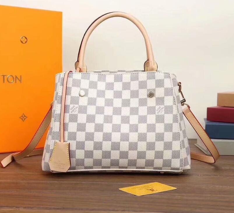 2022 Women messenger bags Classic Style Fashion Shoulder Bags Lady Totes handbags 35cm pillow With Strap Dust Bag, White
2022 Women messenger bags Classic Style Fashion Shoulder Bags Lady Totes handbags 35cm pillow With Strap Dust Bag, White