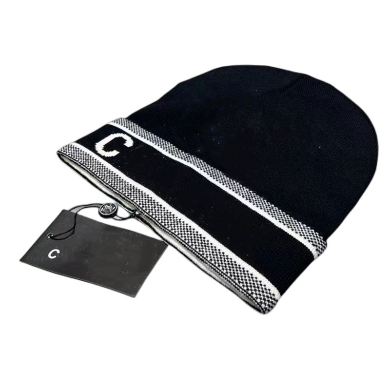 Designer Brand Men's Luxury Beanie Hat Women's Autumn and Winter New Fashion Classic Letters Warm Knit Hat
Designer Brand Men's Luxury Beanie Hat Women's Autumn and Winter New Fashion Classic Letters Warm Knit Hat