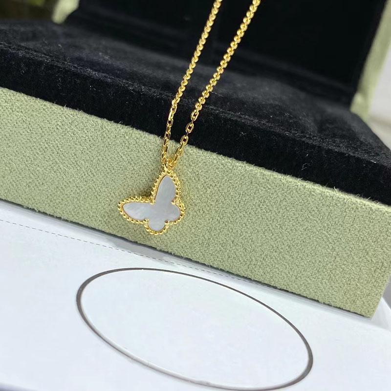 S925 sterling silver sweet mini butterfly designer charm bracelet for women luxury brand shell choker clover bangle bracelets necklace earring jewelry gift
S925 sterling silver sweet mini butterfly designer charm bracelet for women luxury brand shell choker clover bangle bracelets necklace earring jewelry gift