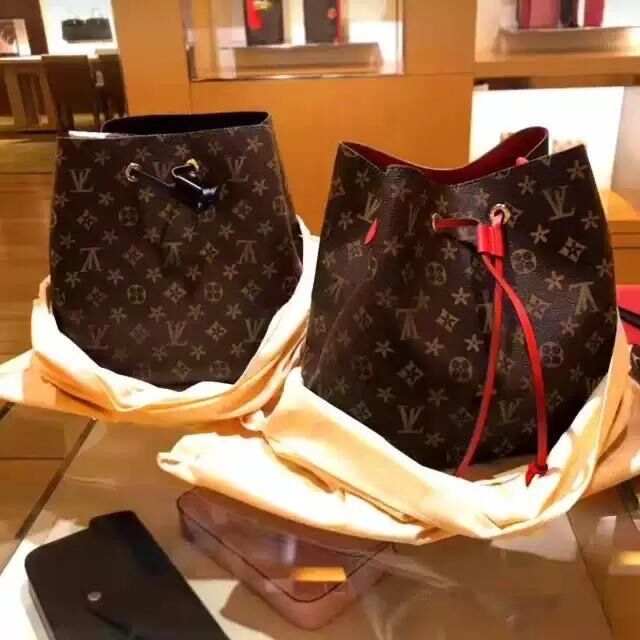 2022 Drawstring Nylon Bucket bag purses Classic Designer handbags ladies tote Barrel-shaped shoulder Bags louise Purse vutton bag, Black
2022 Drawstring Nylon Bucket bag purses Classic Designer handbags ladies tote Barrel-shaped shoulder Bags louise Purse vutton bag, Black
