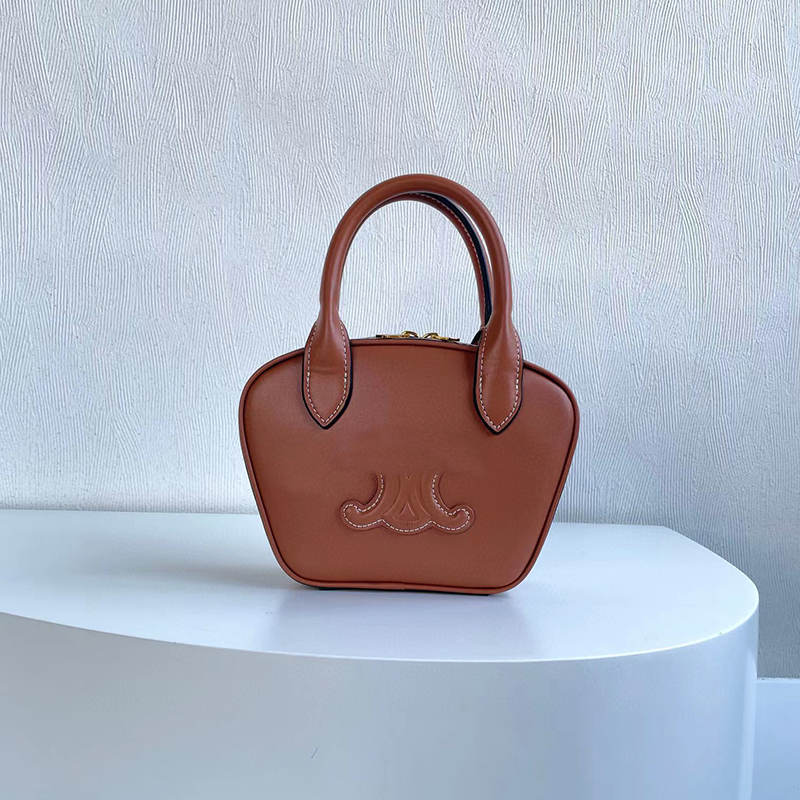 Fashion luxurys designer bag leather bowling handbag mini tote triomphe bag classic elegant women's Shoulder Cross body bags, Brown
Fashion luxurys designer bag leather bowling handbag mini tote triomphe bag classic elegant women's Shoulder Cross body bags, Brown