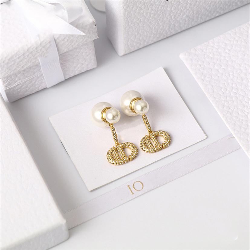 D Letter Designer Earring C Tassel Die Earrings Stud Women Pearl Petit Studs Tribales Earing Female Jewelry Fashion Necklace Bracelet g261Z
D Letter Designer Earring C Tassel Die Earrings Stud Women Pearl Petit Studs Tribales Earing Female Jewelry Fashion Necklace Bracelet g261Z