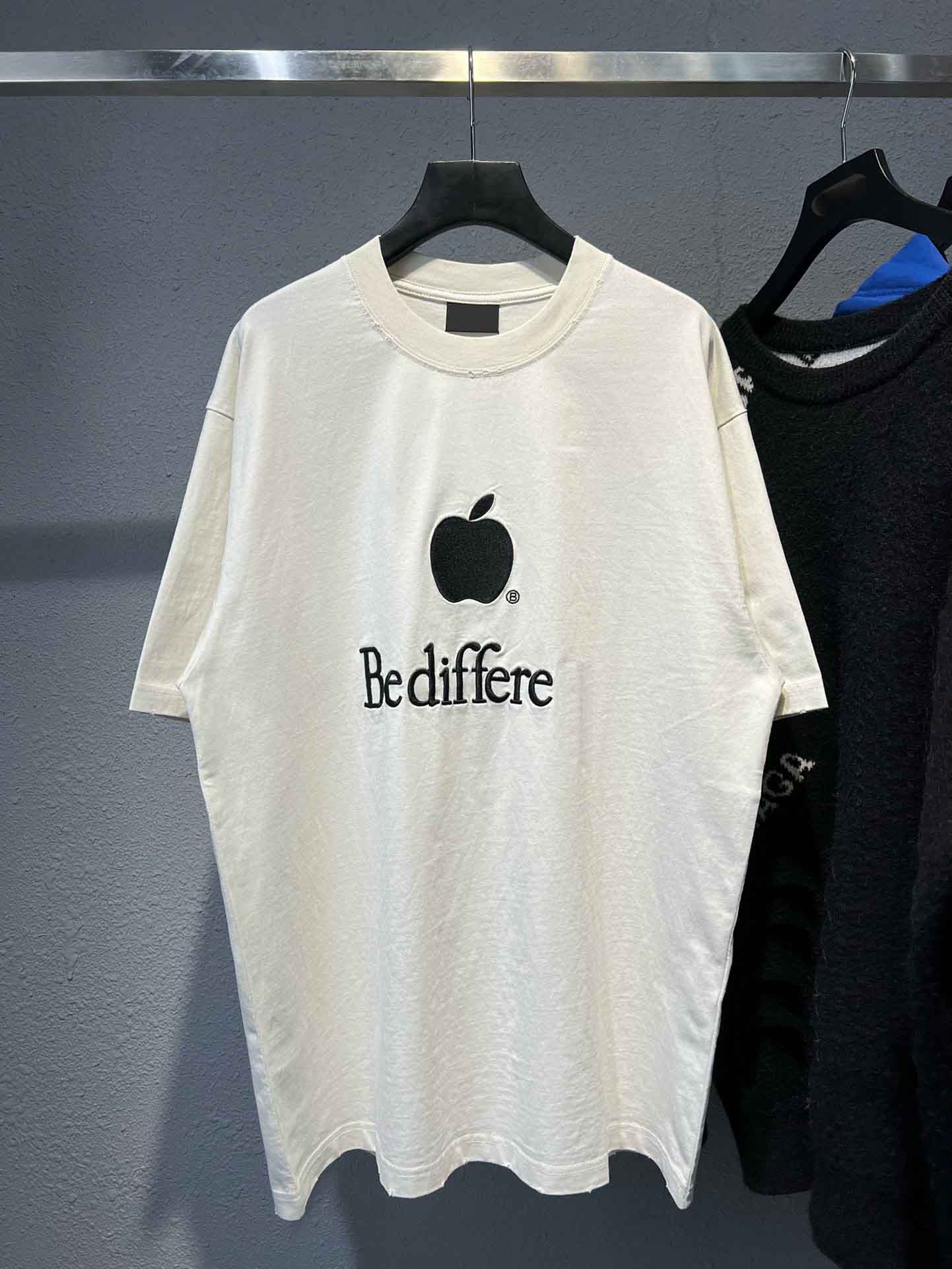 Men's Plus Tees Polos Round neck embroidered and printed polar style summer wear with street pure cotton M set shorts tshirt set 2qnh
Men's Plus Tees Polos Round neck embroidered and printed polar style summer wear with street pure cotton M set shorts tshirt set 2qnh