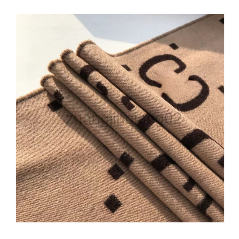 Designer Head Gg Cc Woman Mens New Fashion Autumn Double Sided Cashmere Shawl Brown Scarf Winter Warmth Large Square Versatile