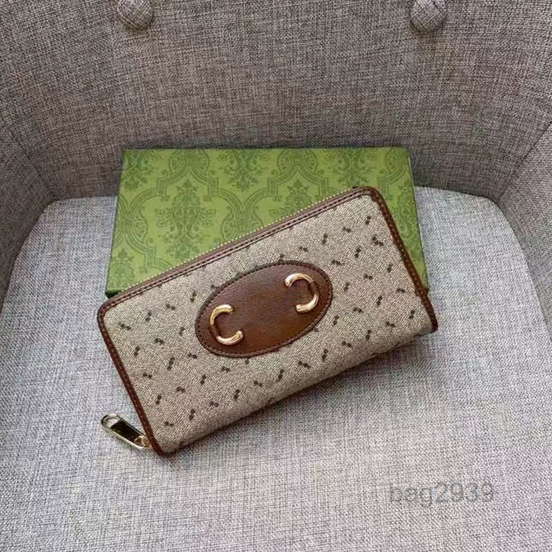 Wallets Hand Clutch Purse Zipper Long Wallet Canvas Leather Banknote Clip Coin Purse Fashion Letters Gold HardwareMulti Pochette
Wallets Hand Clutch Purse Zipper Long Wallet Canvas Leather Banknote Clip Coin Purse Fashion Letters Gold HardwareMulti Pochette