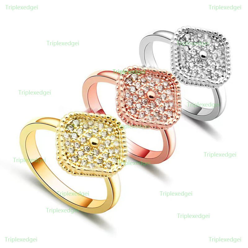 2022 new luxury full Diamond Ring for women classic fashion crystal four-leaf clover Ring designer jewelry valentine's day gift
2022 new luxury full Diamond Ring for women classic fashion crystal four-leaf clover Ring designer jewelry valentine's day gift