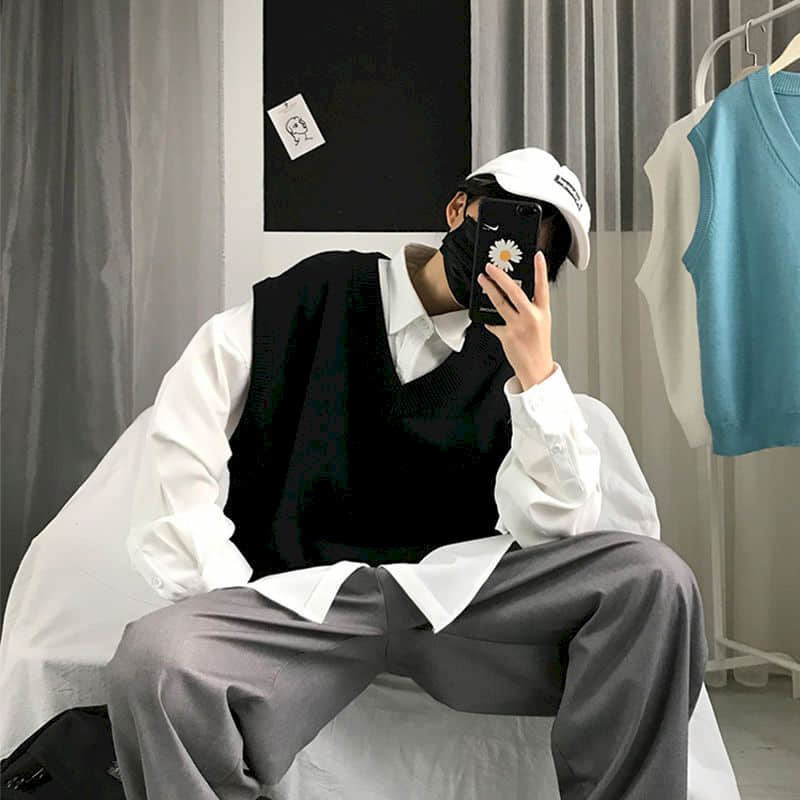 Men's Vests Men Sweater Vest Autumn Solid Color Knitted Male Korean Style Trend Loose V-neck Sleeveless Waistcoat Vest Sweater College Style 2209