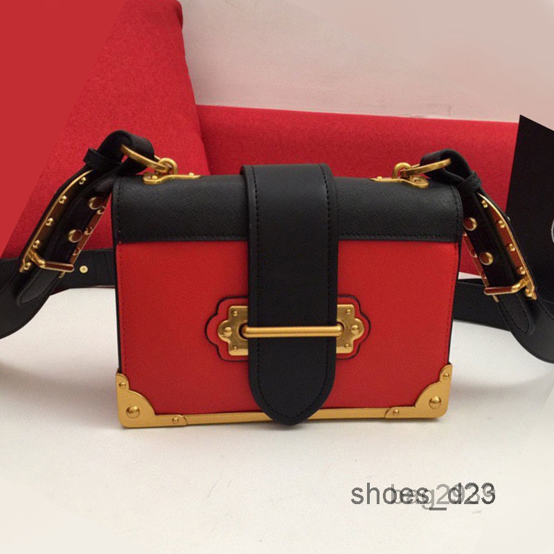 Evening Bags Frame Crossbody Bag Brass Shoulder Bag Top Quality Clutch Handbag Cowhide Genuine LeatherMulti Pochette
Evening Bags Frame Crossbody Bag Brass Shoulder Bag Top Quality Clutch Handbag Cowhide Genuine LeatherMulti Pochette