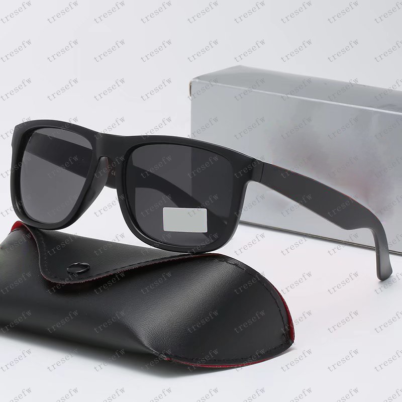 Luxurys Designer Polarized Sunglasses Men Women Pilot Sunglasses UV400 Eyewear sun Glasses Frame Polaroid Lens With box A4165
Luxurys Designer Polarized Sunglasses Men Women Pilot Sunglasses UV400 Eyewear sun Glasses Frame Polaroid Lens With box A4165