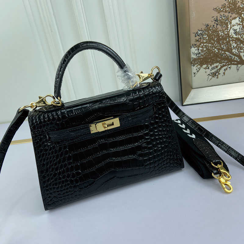 Evening Bags Small 5a Handbag Crossbody Bag Tote Shoulder Bags Genuine Leather Crocodile Pattern Removable Two Strap Gold Hardware Inside N
Evening Bags Small 5a Handbag Crossbody Bag Tote Shoulder Bags Genuine Leather Crocodile Pattern Removable Two Strap Gold Hardware Inside N