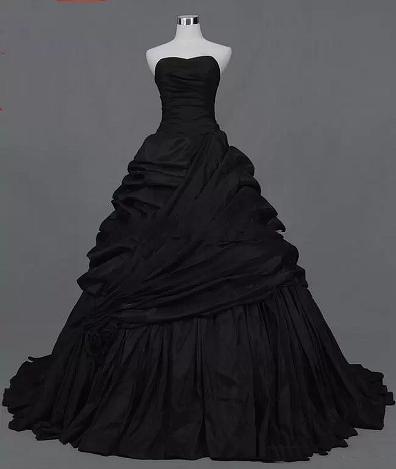 Gothic Black A-Line Wedding Dresses Bridal Gowns 2022 Ruched Skirt Vintage Strapless Victorian Bride Dress Back Lace-Up Plus Size Long Vestido De Novi