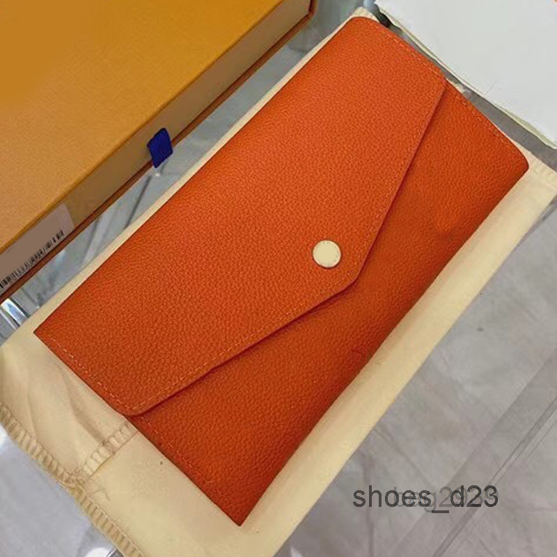 Color Wallets Solid Envelope Wallet Embossed Letters L Purse Multiple Pockets Credit Card Slot Cowhide Banknote Clip Multi Pochette
Color Wallets Solid Envelope Wallet Embossed Letters L Purse Multiple Pockets Credit Card Slot Cowhide Banknote Clip Multi Pochette