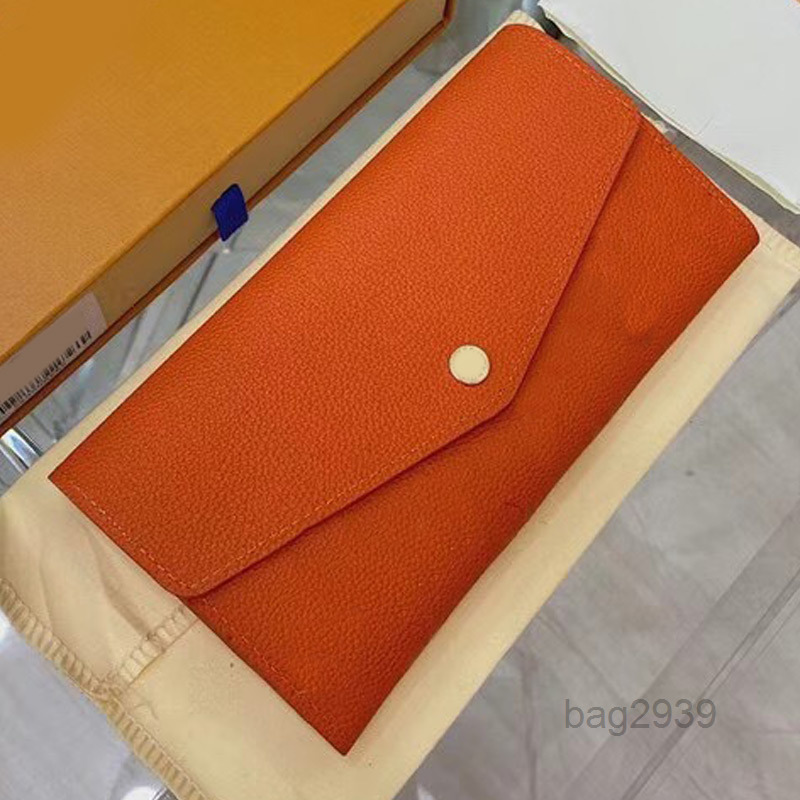 Wallets Solid Color Envelope Wallet Embossed Letters L Purse Multiple Pockets Credit Card Slot Cowhide Banknote Clip Multi Pochette
Wallets Solid Color Envelope Wallet Embossed Letters L Purse Multiple Pockets Credit Card Slot Cowhide Banknote Clip Multi Pochette
