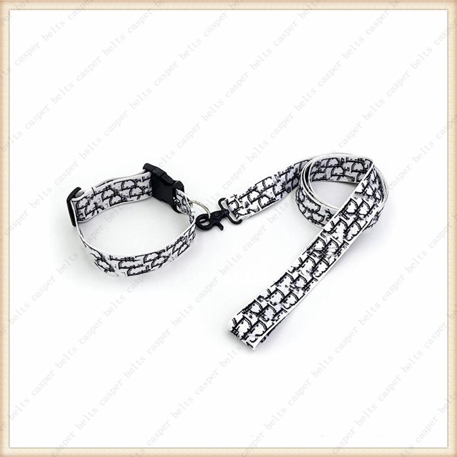 Designers Dogs Harness Pet Chest Strap Luxurys Dog Collars Leashes Brands Puppy Leash Fashion Casual Rope Supplies Large Dog Leash Size242G
Designers Dogs Harness Pet Chest Strap Luxurys Dog Collars Leashes Brands Puppy Leash Fashion Casual Rope Supplies Large Dog Leash Size242G