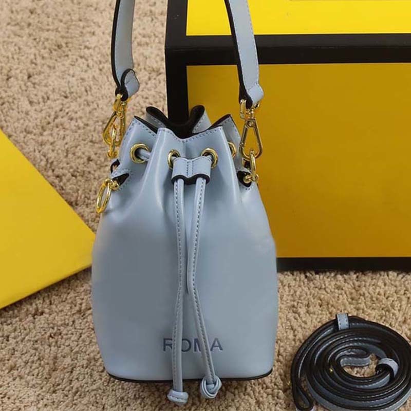 Luxury saddle crossbody Fendyity Bags For Womens Multicolor Fendace Handbags Designer Sling baguette The Tote Bag Fends purses Woman 7A High Quality Wallet T4A2
Luxury saddle crossbody Fendyity Bags For Womens Multicolor Fendace Handbags Designer Sling baguette The Tote Bag Fends purses Woman 7A High Quality Wallet T4A2
