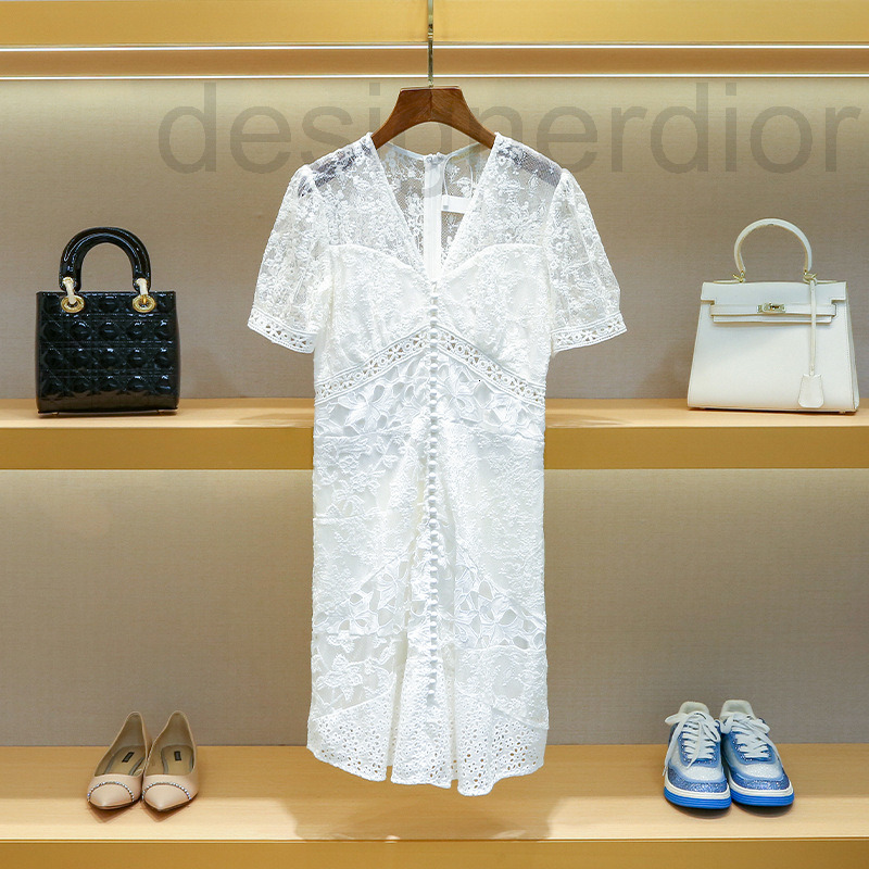 Casual Dresses designer family 2022 autumn new French bubble sleeve V-neck mesh embroidery heavy industry white lace dress, 2# packing bag
Casual Dresses designer family 2022 autumn new French bubble sleeve V-neck mesh embroidery heavy industry white lace dress, 2# packing bag