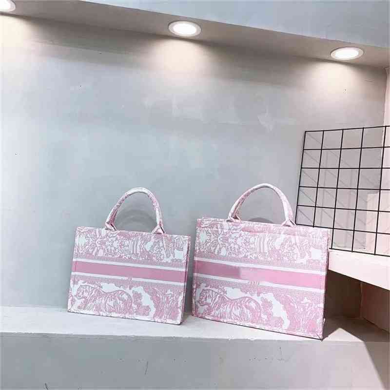 Fashionable Temperament Letter Advanced Custom Bag Women's 2022 Latest Large Tote Capacity Purses Ladies Luxury Handbags Women Clutches Casual, Black
Fashionable Temperament Letter Advanced Custom Bag Women's 2022 Latest Large Tote Capacity Purses Ladies Luxury Handbags Women Clutches Casual, Black