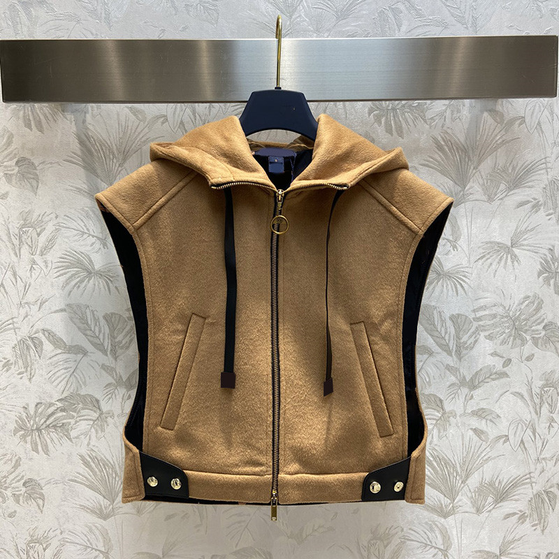 Sleeveless Womens Vest Coat Autumn Winter Warm Jacket Fahion Street Style Vests, Khaki with label#
Sleeveless Womens Vest Coat Autumn Winter Warm Jacket Fahion Street Style Vests, Khaki with label#