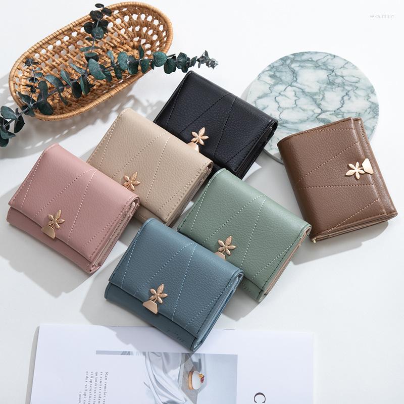 Wallets Fashion Women Short Wallet Korean PU Solid Color Tri-fold Flower Buckle Simple Student Coin Purse, Black
Wallets Fashion Women Short Wallet Korean PU Solid Color Tri-fold Flower Buckle Simple Student Coin Purse, Black
