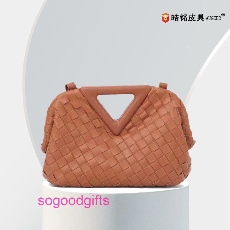 bottegas venetta bags Triangle Handbag Point Crossbody Bottegas Designer Bags Venetas with the Pure hand woven triangle cloud bag New advanced sense light lu 1FF5, Black
bottegas venetta bags Triangle Handbag Point Crossbody Bottegas Designer Bags Venetas with the Pure hand woven triangle cloud bag New advanced sense light lu 1FF5, Black