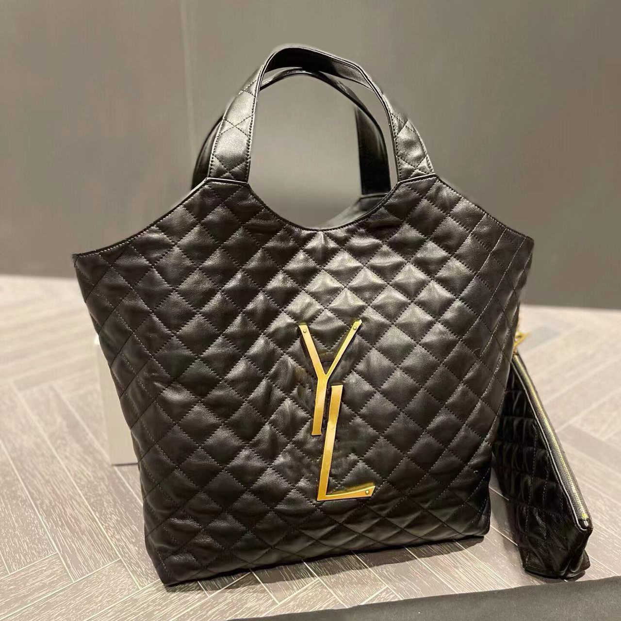 2022 ICARE fashion classic handbag messenger bag ladies high-quality designer brand quality, Customize
2022 ICARE fashion classic handbag messenger bag ladies high-quality designer brand quality, Customize
