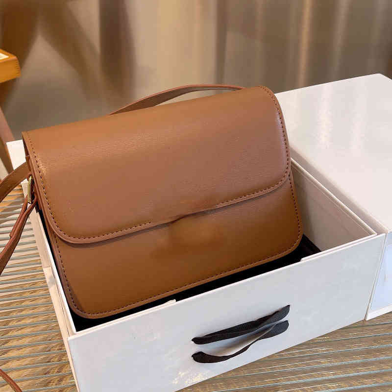 Shoulder Bags Triumphal arch box tofu Triomphe summer girls' diagonal single shoulder versatile high-grade small square bag, Brown
Shoulder Bags Triumphal arch box tofu Triomphe summer girls' diagonal single shoulder versatile high-grade small square bag, Brown