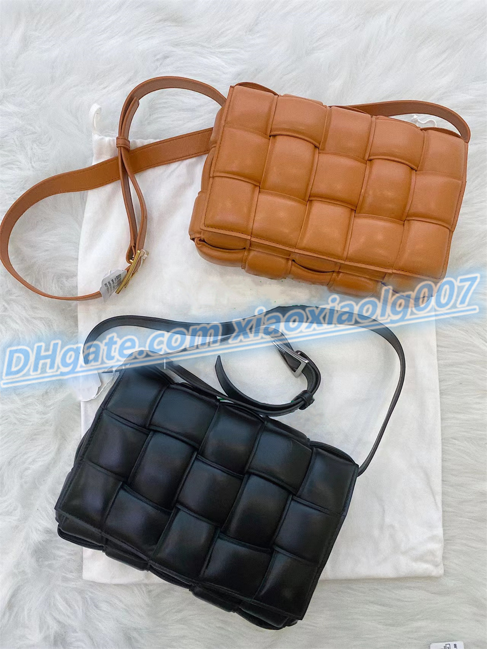 Top checkered Leather Bags Luxury wallet womens Cross body bag Hobo Totes purse designer summer lady tramp leisure handbags Cross Body purses, Paper box
Top checkered Leather Bags Luxury wallet womens Cross body bag Hobo Totes purse designer summer lady tramp leisure handbags Cross Body purses, Paper box