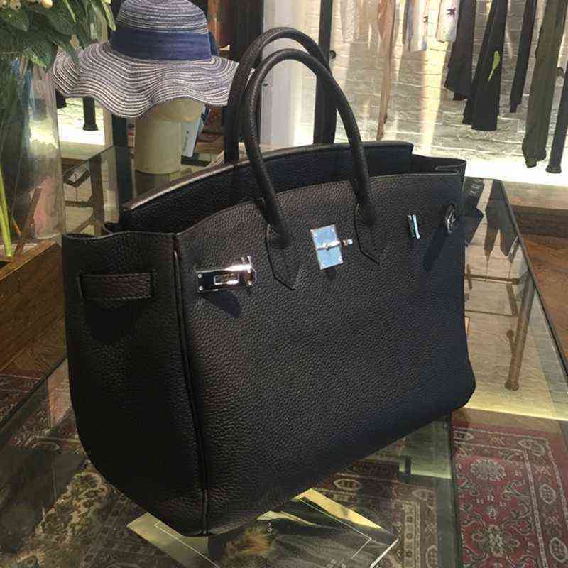 Handbag Birkins Herme Designer 2022 New h Luxury All Handmade Platinum Bag Genuine Leather Women's 30 Cow Leather Portable Togo Leather, Dahong large 35 gold buckle
Handbag Birkins Herme Designer 2022 New h Luxury All Handmade Platinum Bag Genuine Leather Women's 30 Cow Leather Portable Togo Leather, Dahong large 35 gold buckle