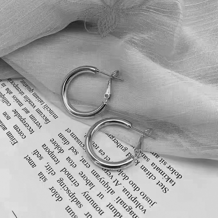 18K Gold Plated Stainless Steel Hoop Earrings for Women Circle Huggie Earrings Jewelry 18K Gold Silver Plated Clip on Round Earrings Ladies Wedding Je