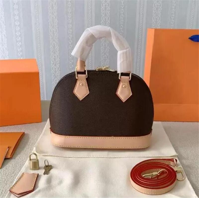 Fashion Designers Alma BB 25cm Shell Bag luxury Designer Leather Handbags Women Shoulder Crossbody Bags Handbag With Key Lock, Brown checkered
Fashion Designers Alma BB 25cm Shell Bag luxury Designer Leather Handbags Women Shoulder Crossbody Bags Handbag With Key Lock, Brown checkered