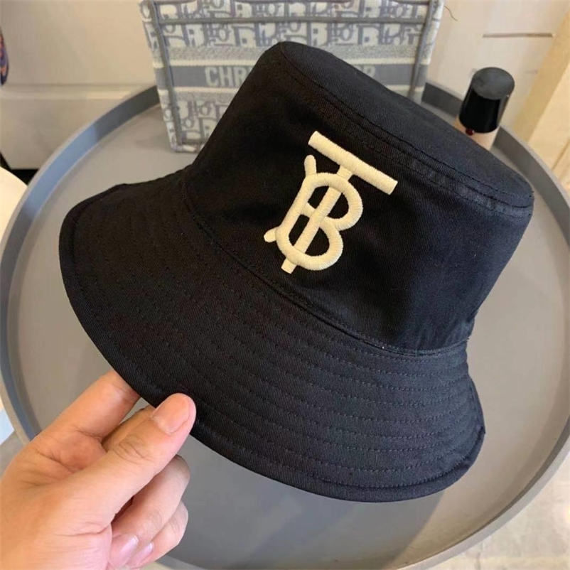 Paris Hat Burbrery Ball Caps mens black purple leisure fishermans hat summer Korean versatile Sun Womens street graffiti basin trend, Single b letter beige
Paris Hat Burbrery Ball Caps mens black purple leisure fishermans hat summer Korean versatile Sun Womens street graffiti basin trend, Single b letter beige