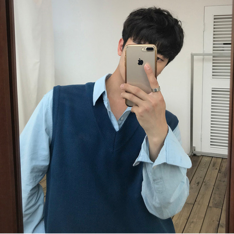 Men's Vests Sweater Vest Men Simple All-match V-neck Solid Sleeveless Male Tops Basic Cozy Korean Style Ins Leisure Knitted Plus Size M-3XL 22091